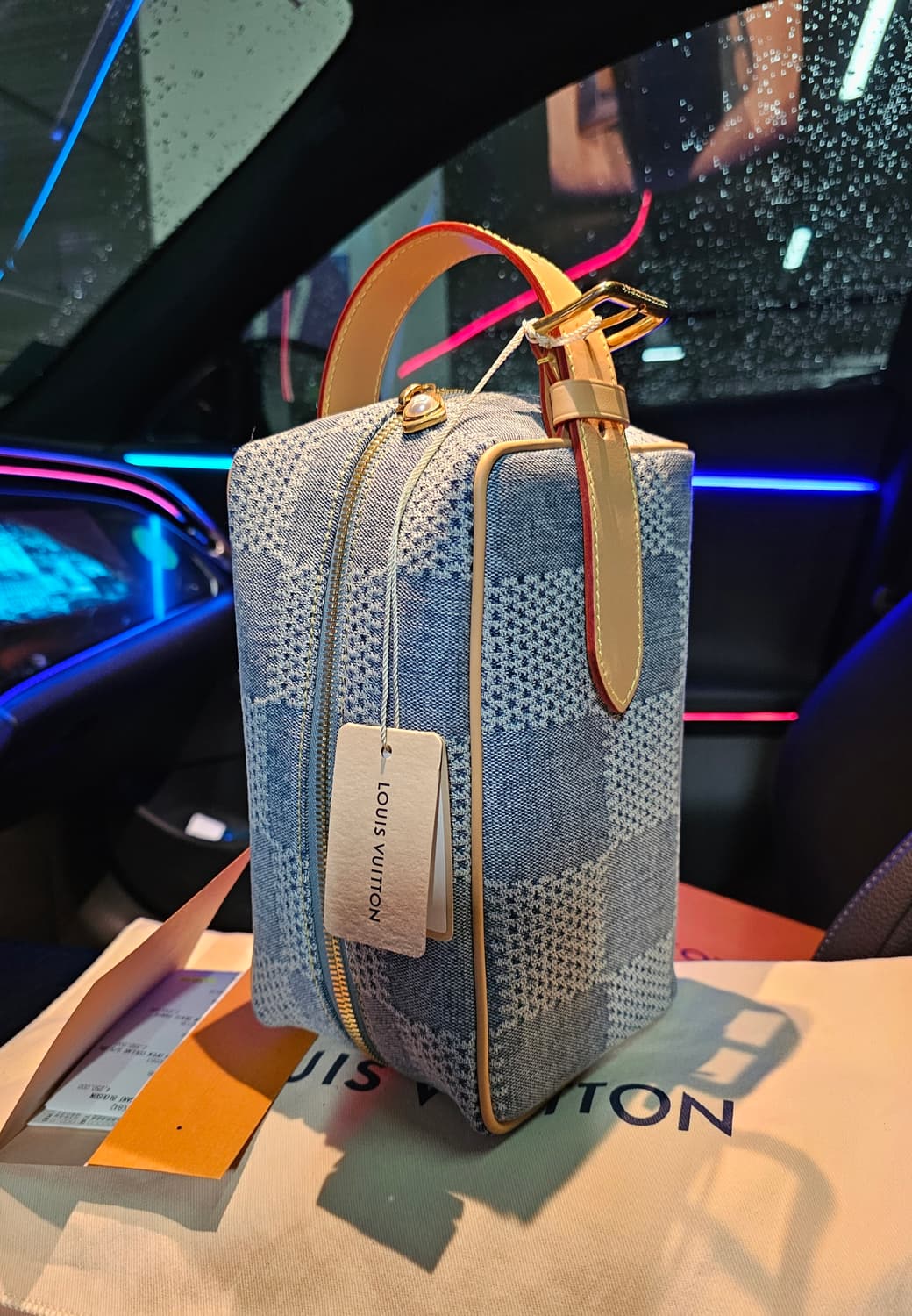 루이비통 퍼렐 한정판 데님 돕키트 클러치백 (새상품) 상품이미지1