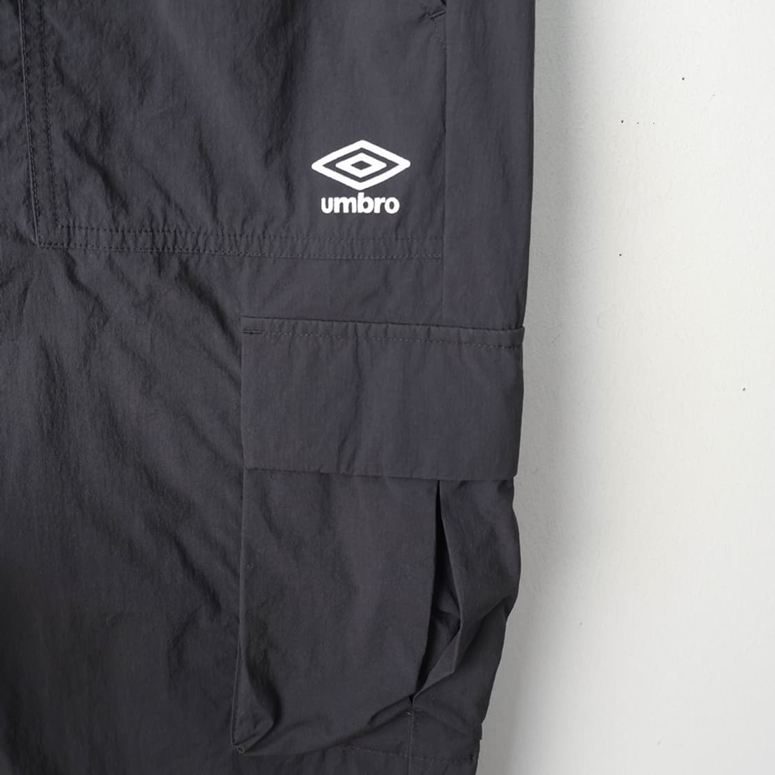 25/엄브로 공용 카고 팬츠 상품이미지3