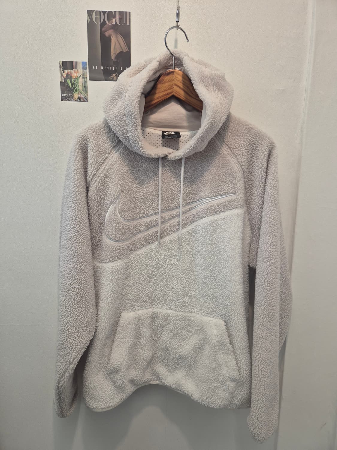 나이키 뽀글이 후드티 L
  상품이미지1