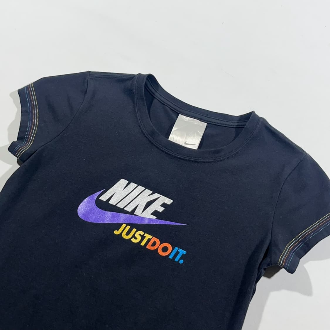 [NIKE] 나이키 그라데이션 로고 반소매 티셔츠 상품이미지2