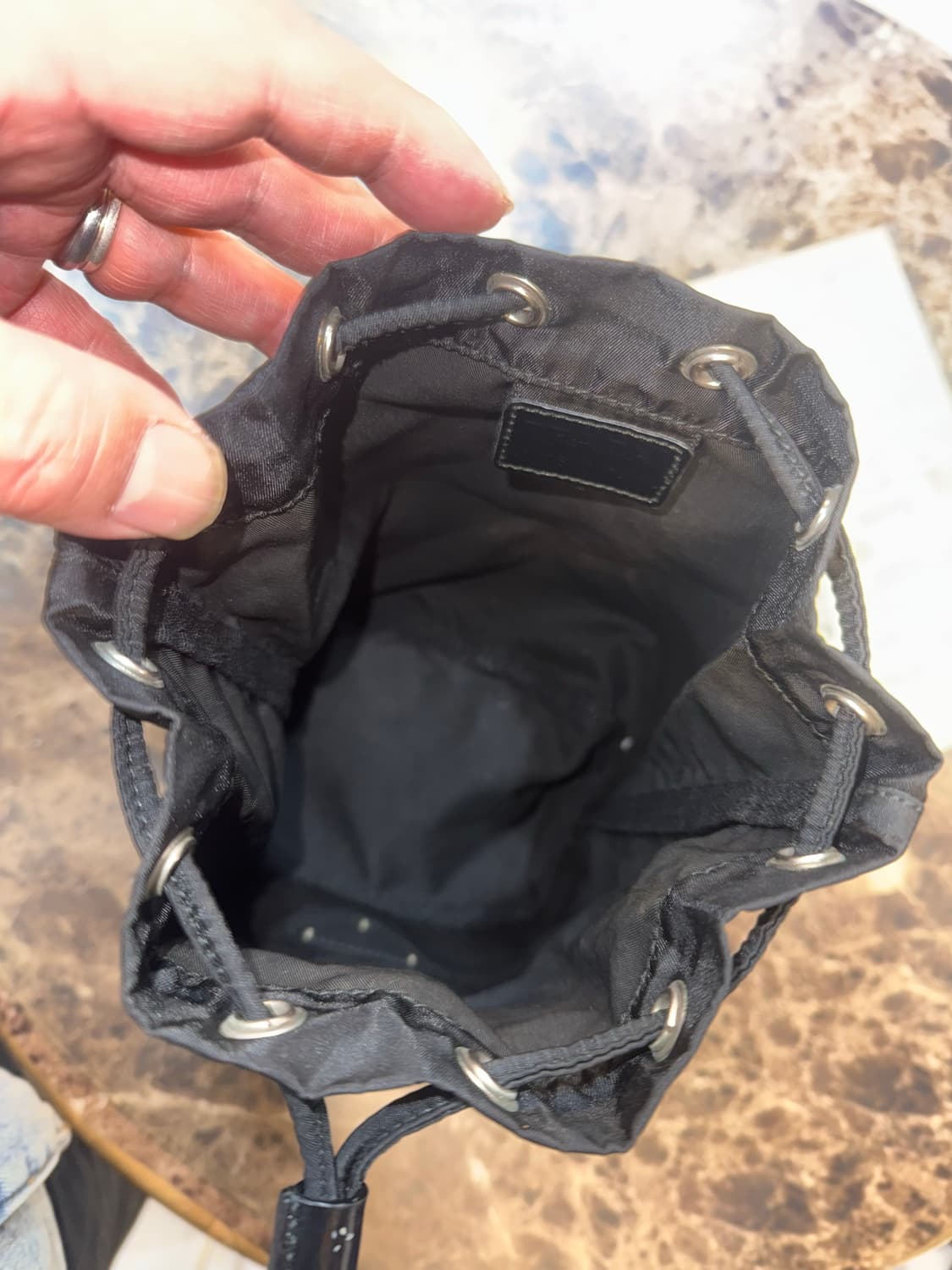 정품 프라다 나일론 미니 파우치 버킷백 팝니다 상품이미지7