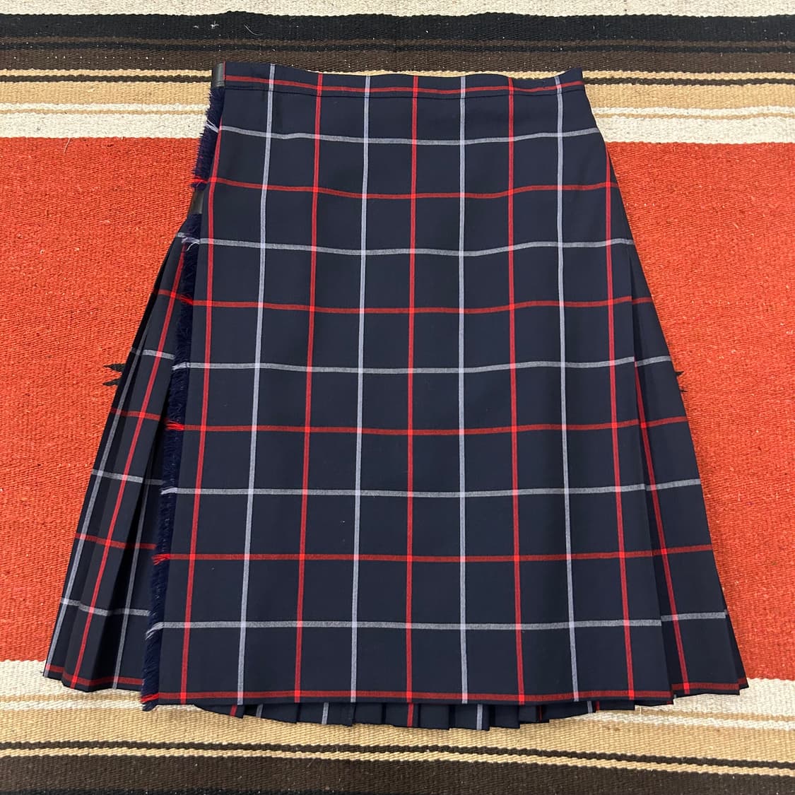 버버리 버클 플리츠 랩스커트 상품이미지1