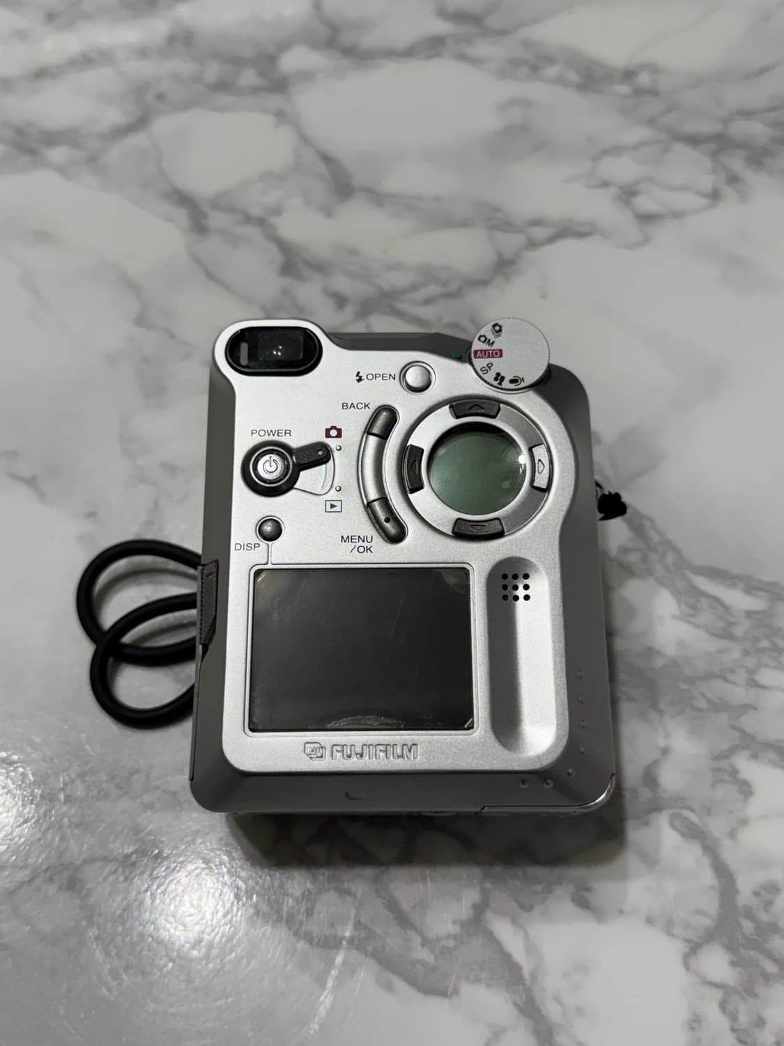 파인픽스 FinePix 6800Zoom 빈티지 디카 판매 포르쉐 디자인 상품이미지3