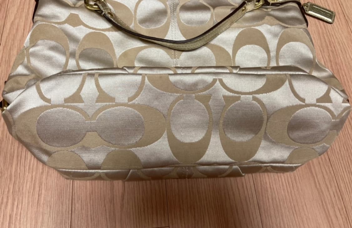 코치 coach y2k 골드 숄더백  상품이미지3