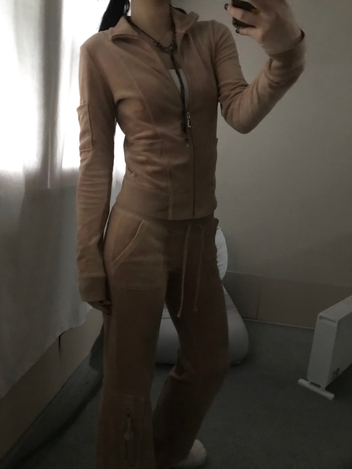 쥬씨꾸뛰르 베이지 벨벳 부츠컷 셋업 상품이미지3