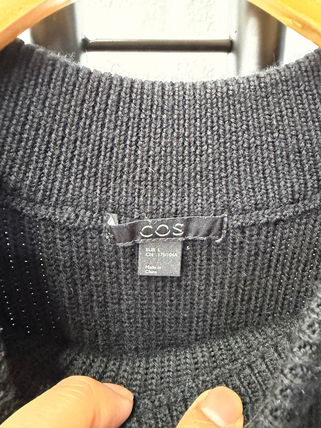 정품) COS 코스 블랙 언발 니트 원피스 L  상품이미지6