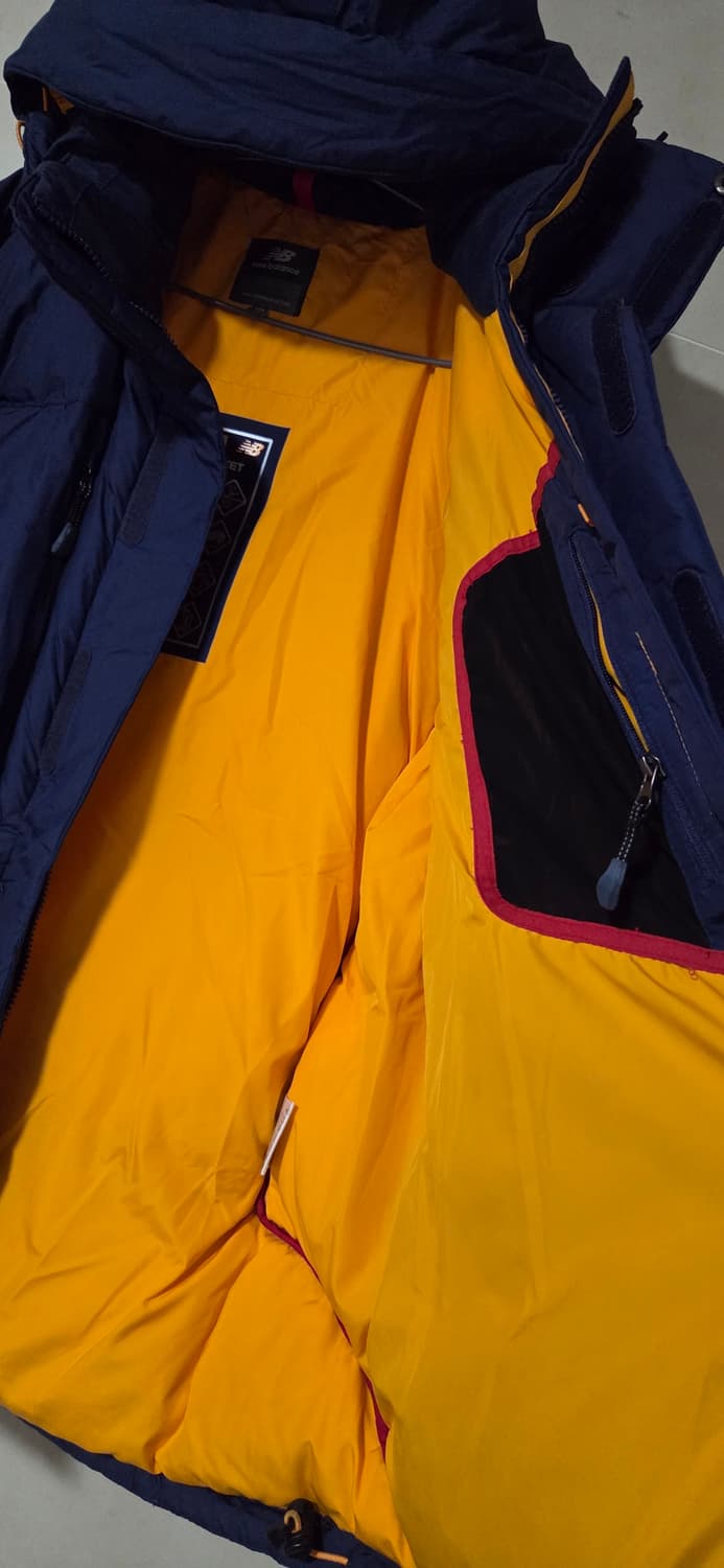 뉴발란스 구스다운 패딩 XL 105사이즈
택포 상품이미지6