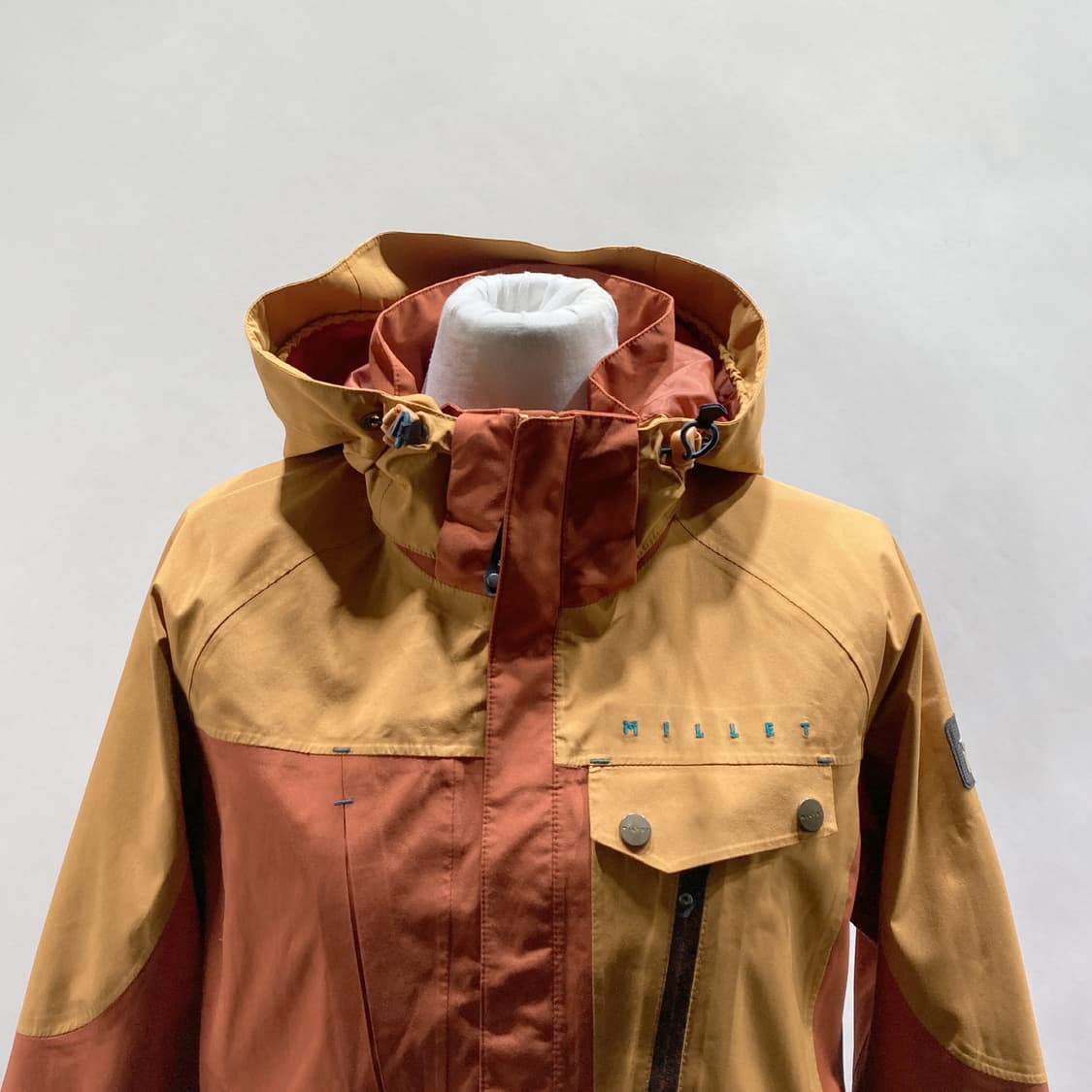 밀레 여성고어텍스바람막이자켓 90 상품이미지2