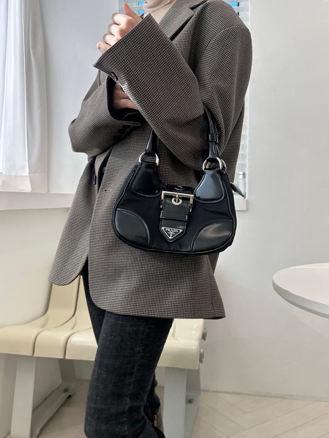 [A+ 정품] 프라다 리나일론 문 호보백 상품이미지5