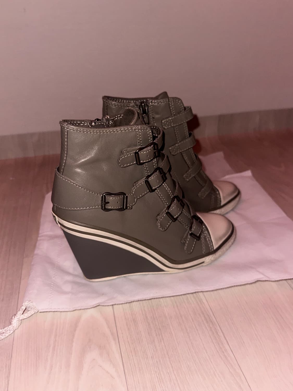 ash 웨지힐 레더 스니커즈 애쉬베이지 모카베이지 37 상품이미지6