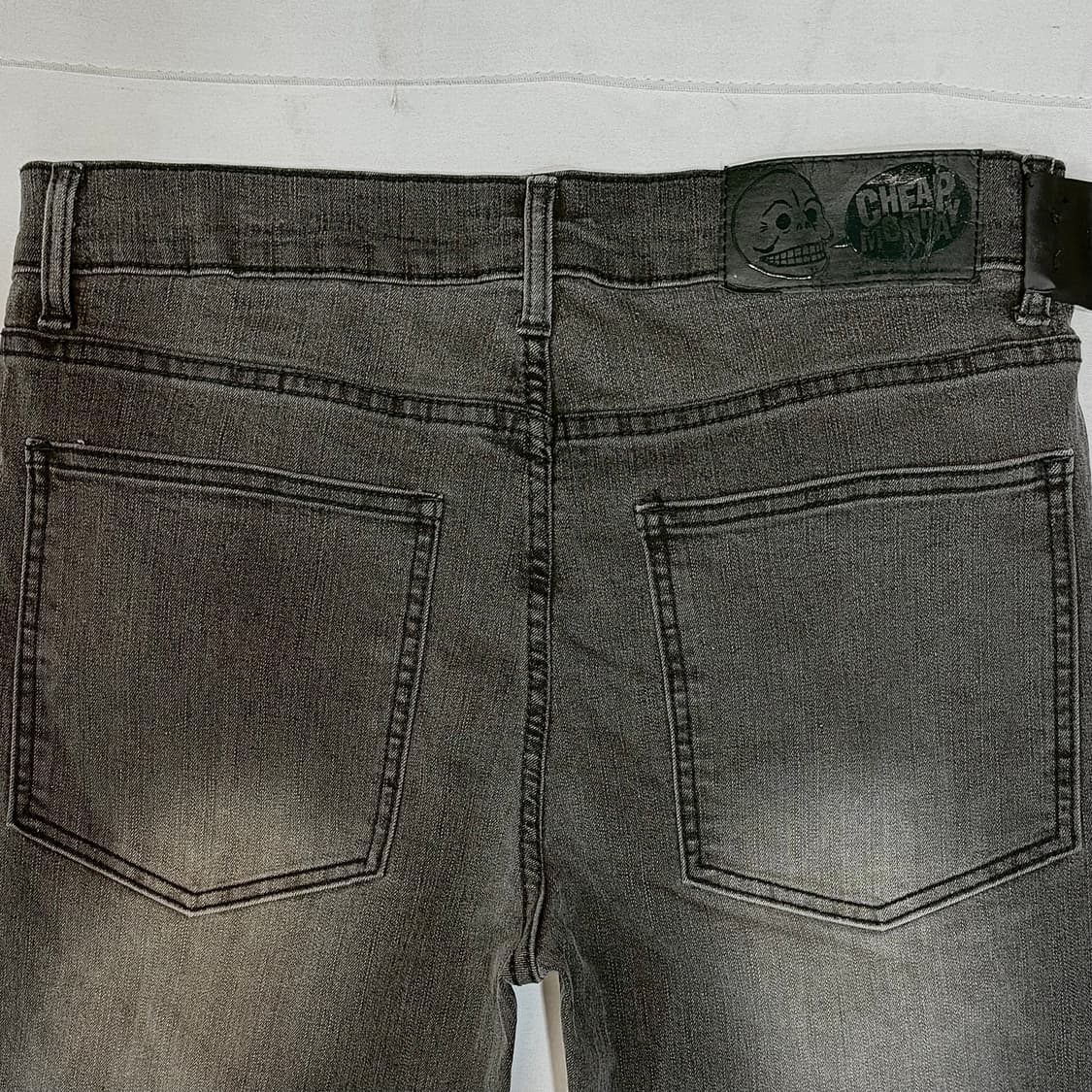 칩먼데이 데미지드 슬림 스트레이트 블랙진 (32) 상품이미지5