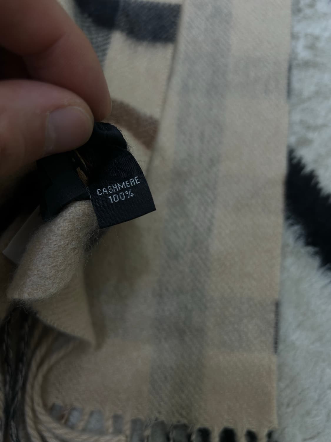 닥스 125주년 캐시미어 체크 머플러 상품이미지3