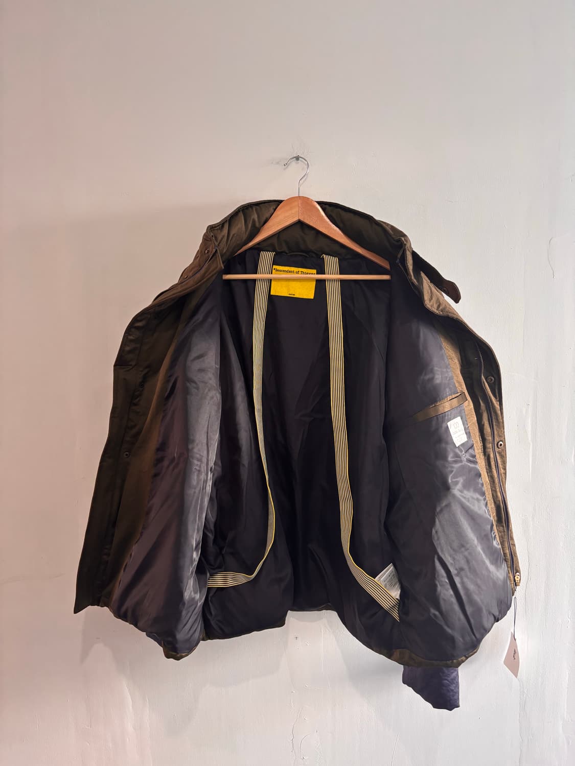 Descendant of thieves down padding jacke 상품이미지4