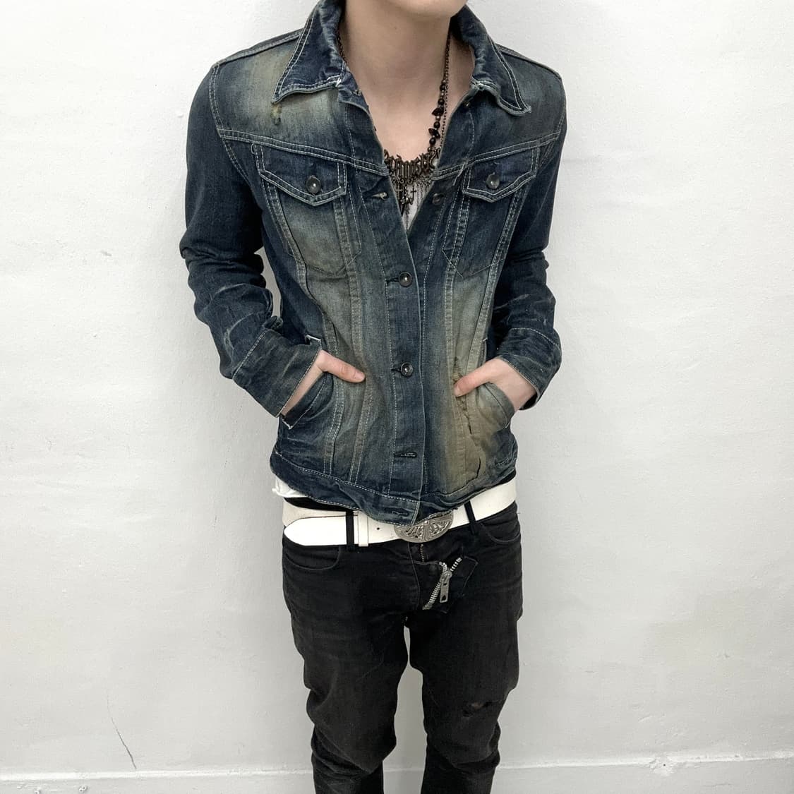 Fuga distressed washed denim jacket 상품이미지2
