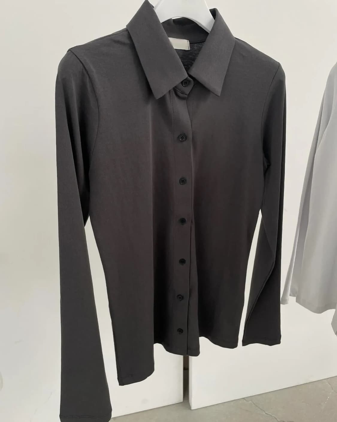 브리드 싱글코튼셔츠 차콜 상품이미지7