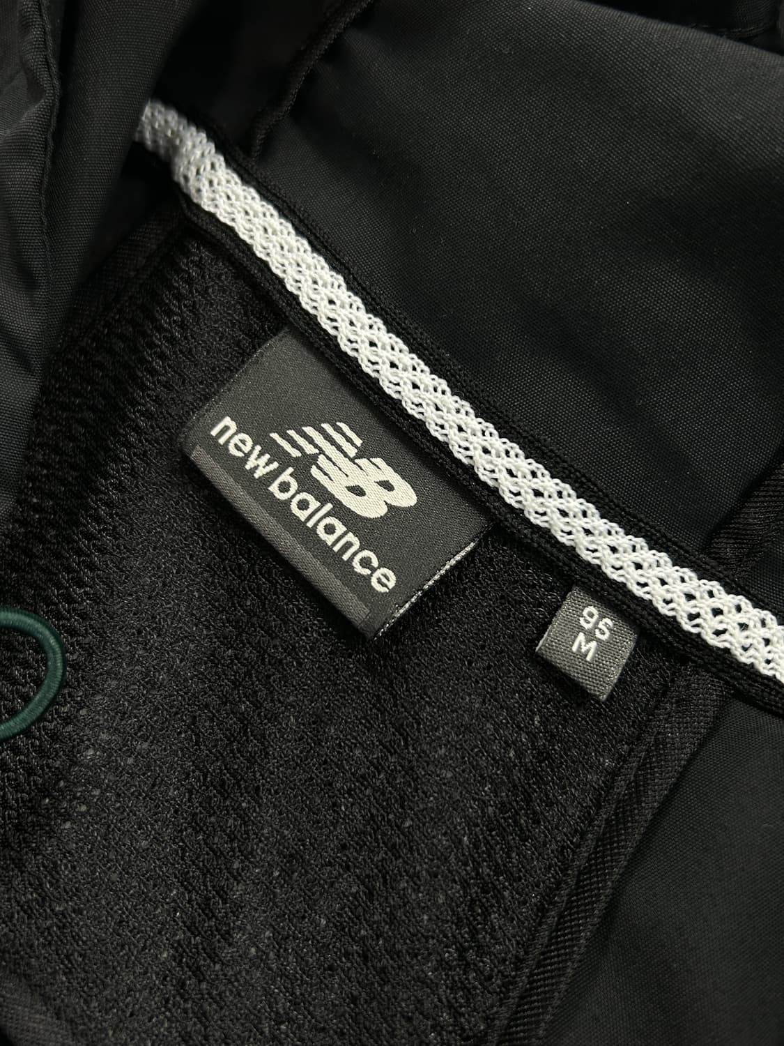 뉴발란스 우븐 바람막이 후드티 M  상품이미지8