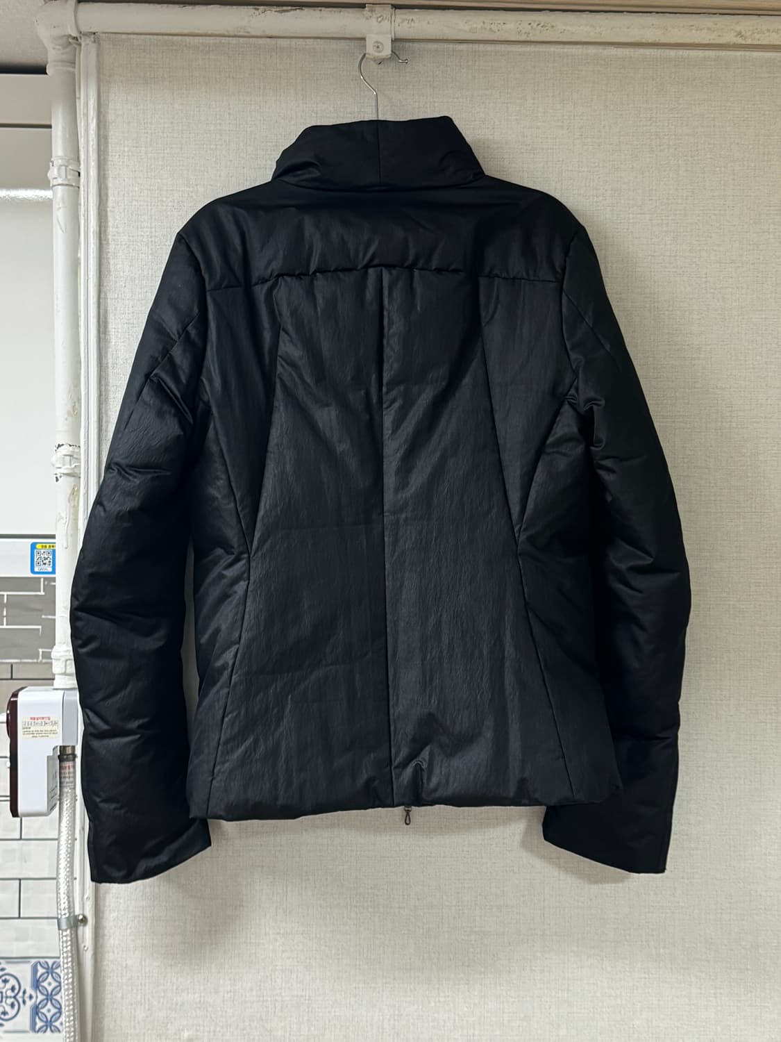 카즈유키 쿠마가이 어태치먼트 절개 패딩 상품이미지2