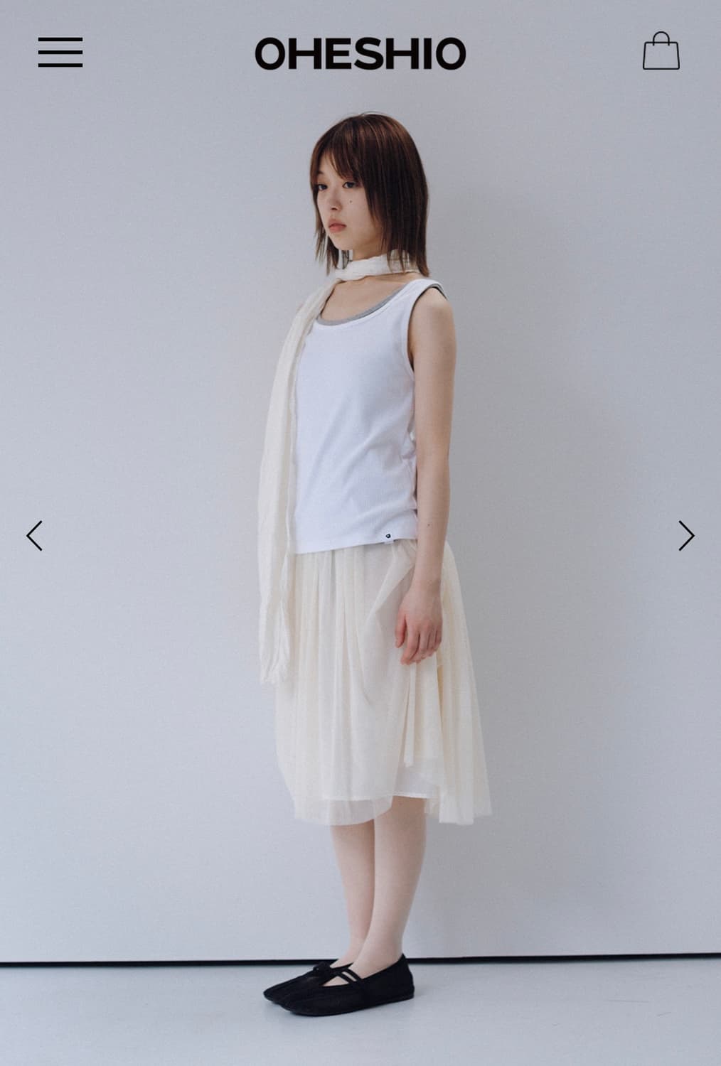 새상품 오헤시오 베이직 유넥 슬리브리스 화이트 상품이미지3