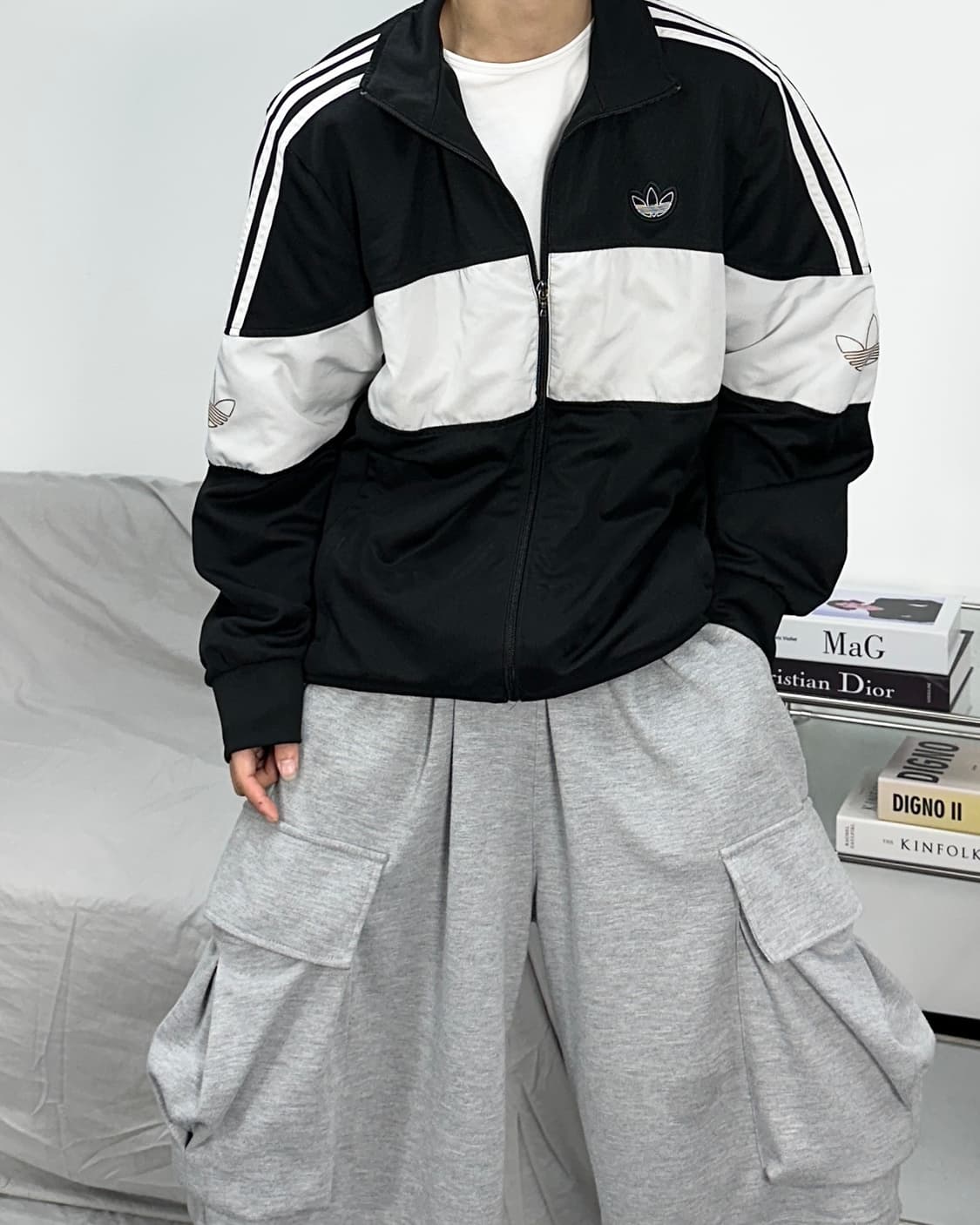 아디다스 뉴진스 민지 블랙 화이트 트랙탑 져지 XL 상품이미지2