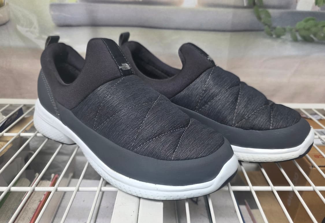 노스페이스 여성방한화 230 뮬 슬립온 패딩신발 패딩방한화 LB66 상품이미지3