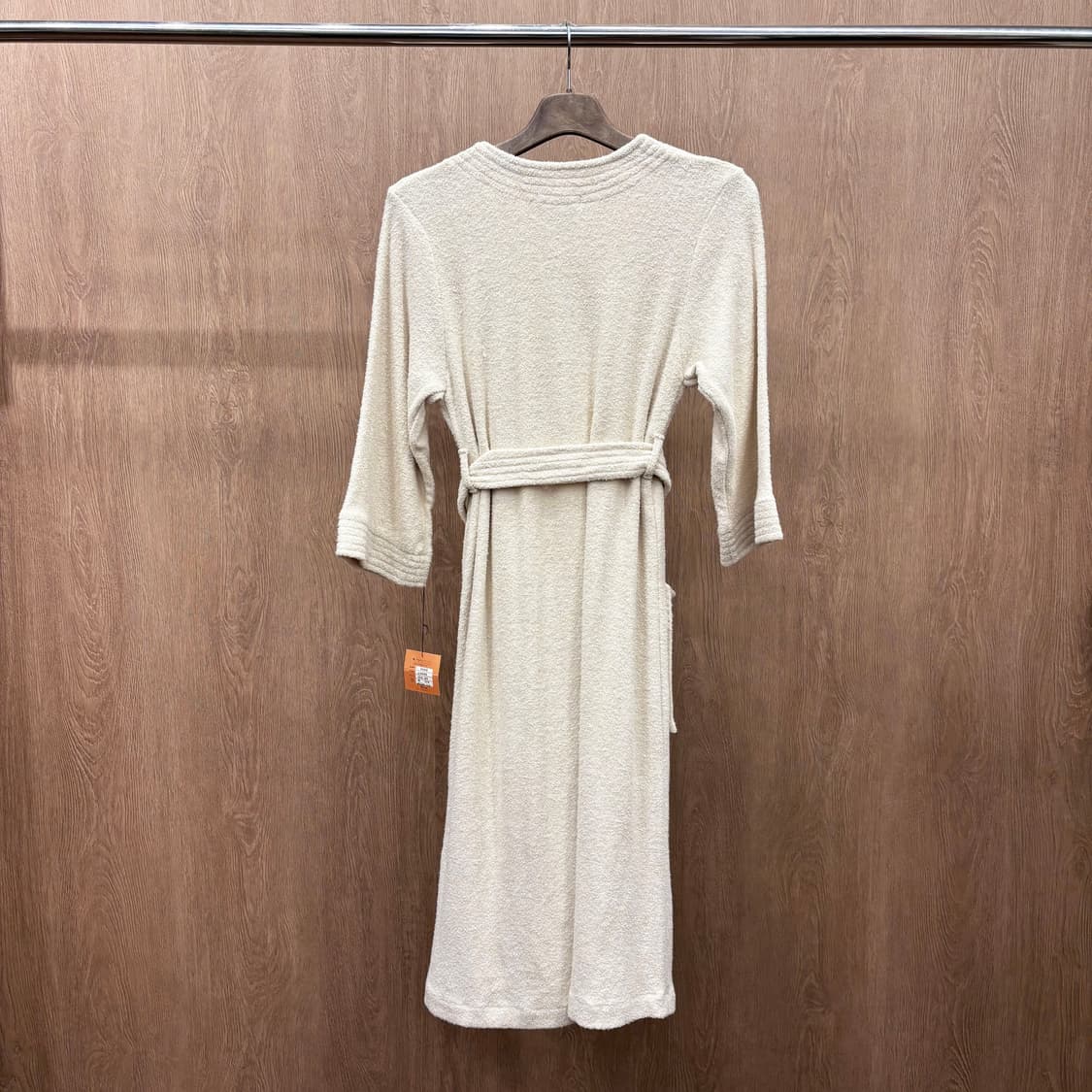 입생로랑 란제리 아뮤르 로브 가운 스트랩 벨트 로고 자수 디테일 베이지 상품이미지3