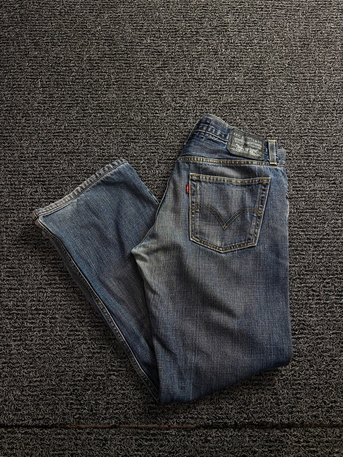 리바이스 527 로우 부츠컷 워싱 데님 팬츠 1448 상품이미지1