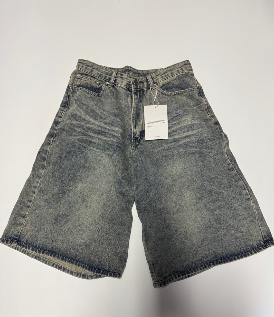 <새상품> 트릴리온 25년도 워싱 버뮤다 데님 팬츠 상품이미지1