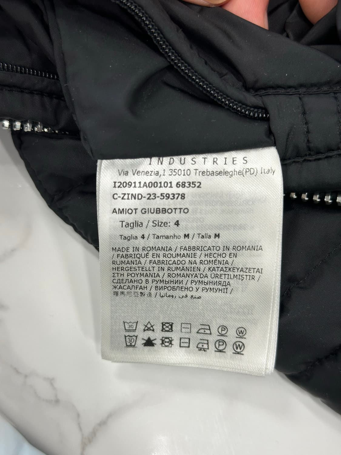 몽클레어 아미오 패딩 4 상품이미지9