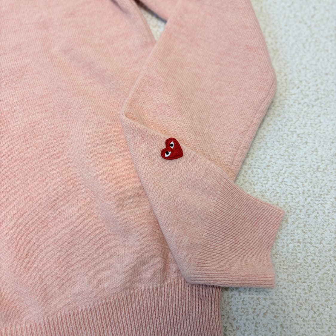 꼼데가르송 스몰하트 울 가디건 피치핑크 상품이미지3