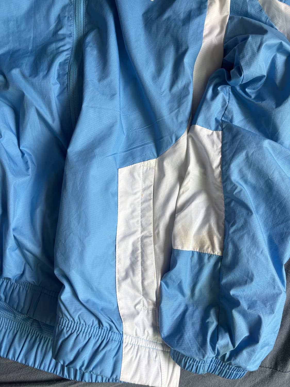 푸마 맨시티 23/24 바람막이 S 상품이미지4