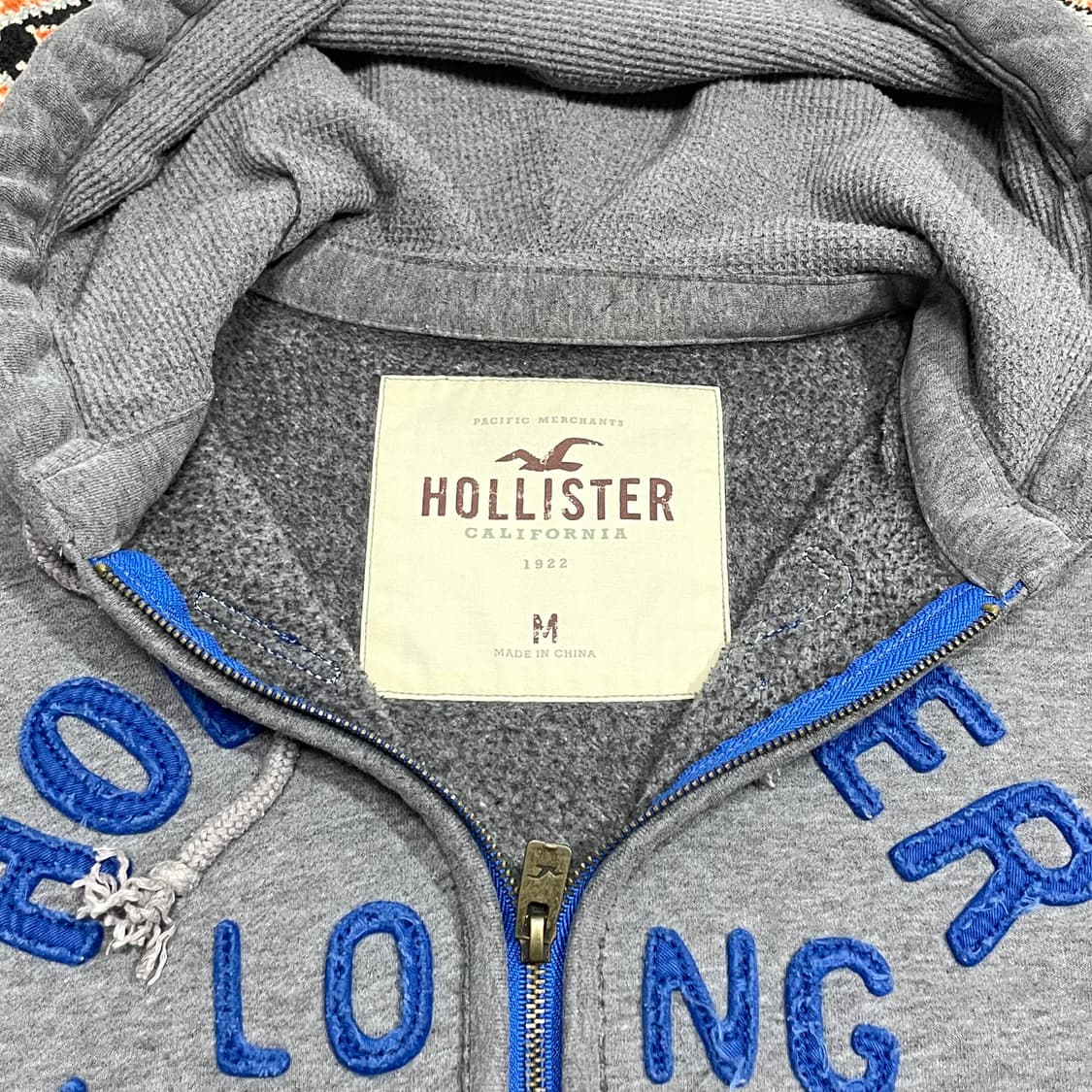 홀리스터 다크그레이 기모 집업 후드집업 남성M 상품이미지3