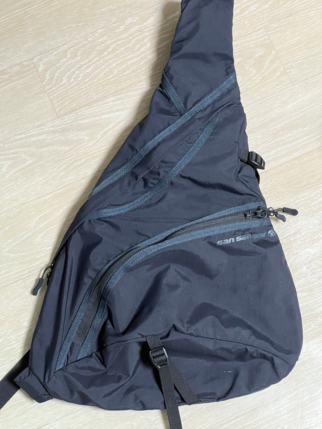 산산기어 슬링백-23fw 상품이미지4