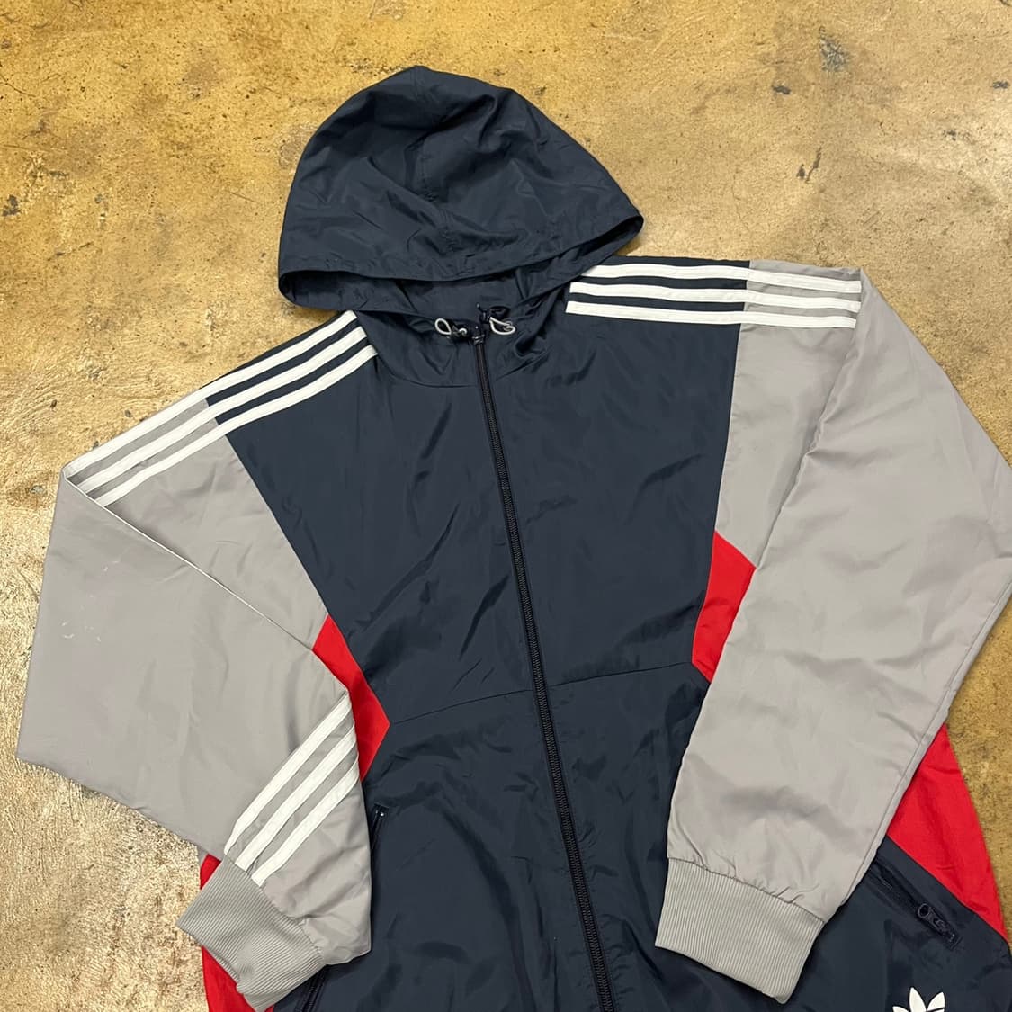 [정품] 아디다스 양면 후드 바람막이 네이비 그레이 레드 b15 상품이미지1