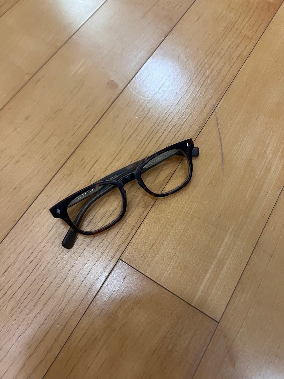 Alo 안경 뿔테 상품이미지1