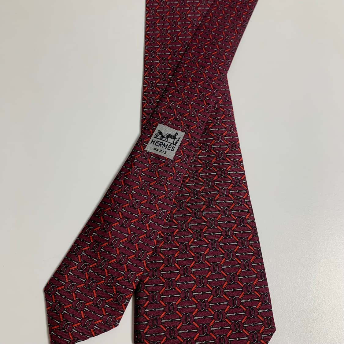 에르메스(HERMES) 레드컬러 기하학적패턴 명품넥타이 A+ 최상급 상품이미지4