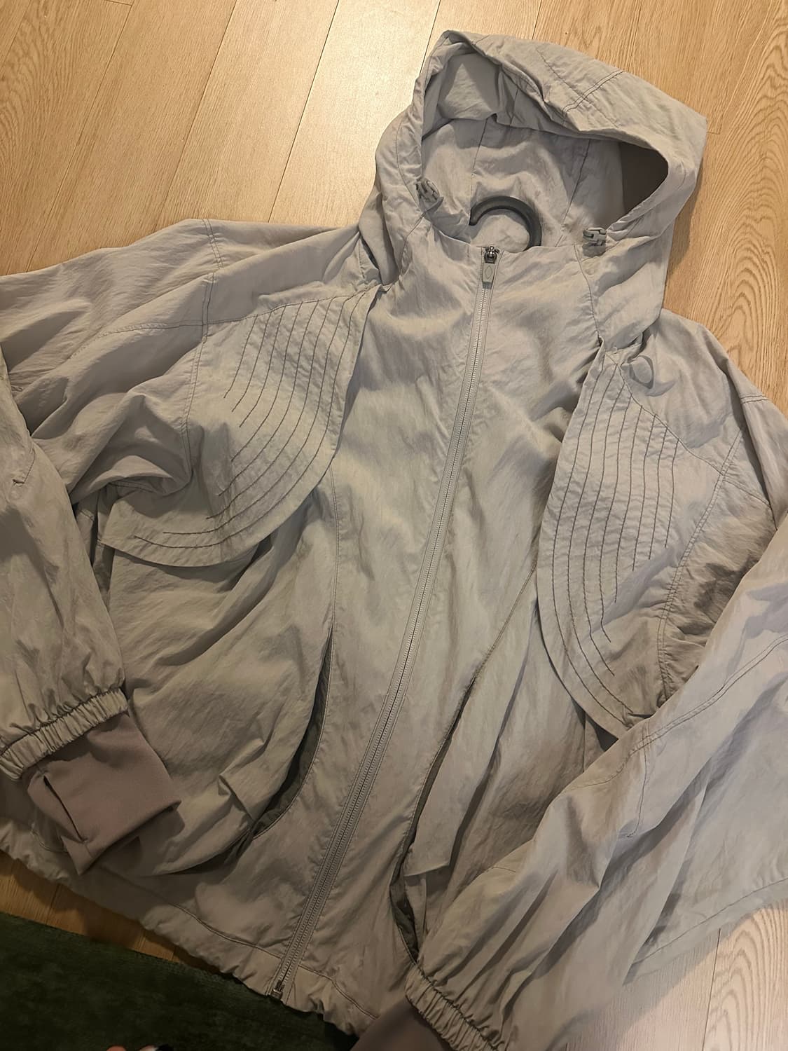 미스치프 베이지 바람막이 m 상품이미지2