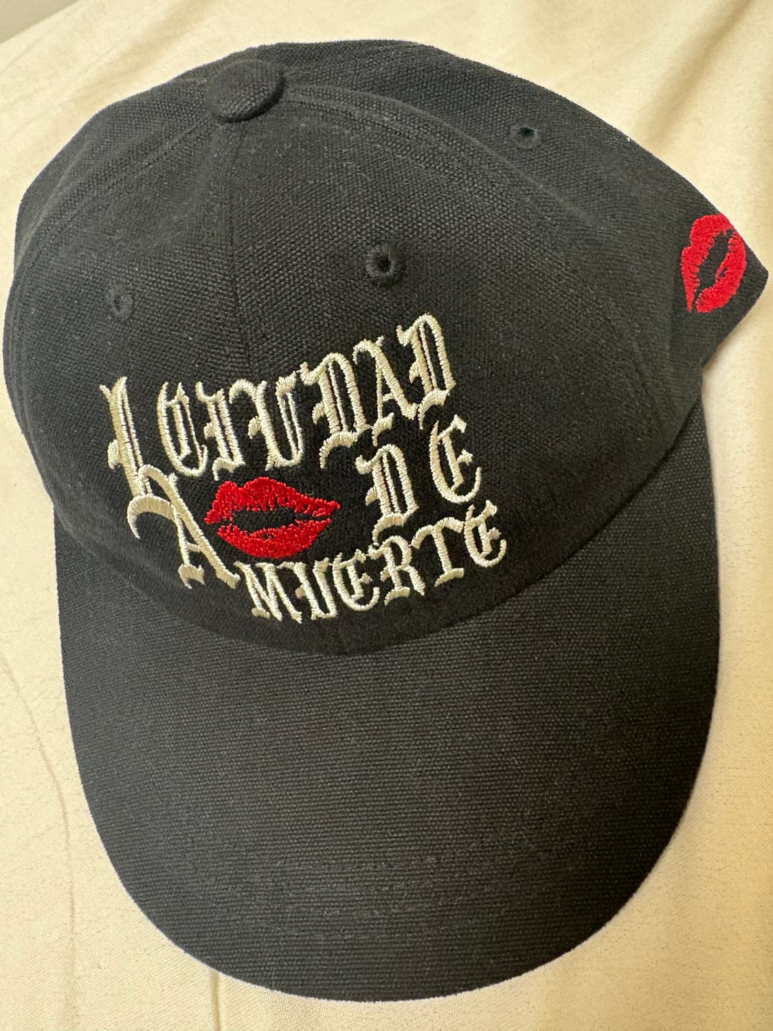 블랙아웃 피어스 모자 상품이미지3