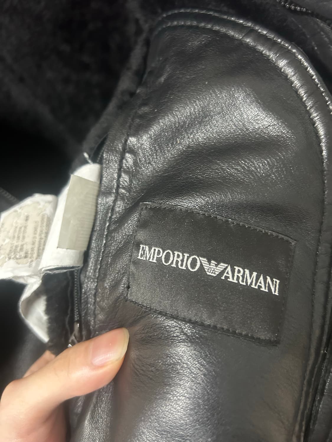 엠포리오 아르마니 비대칭 무스탕 상품이미지4