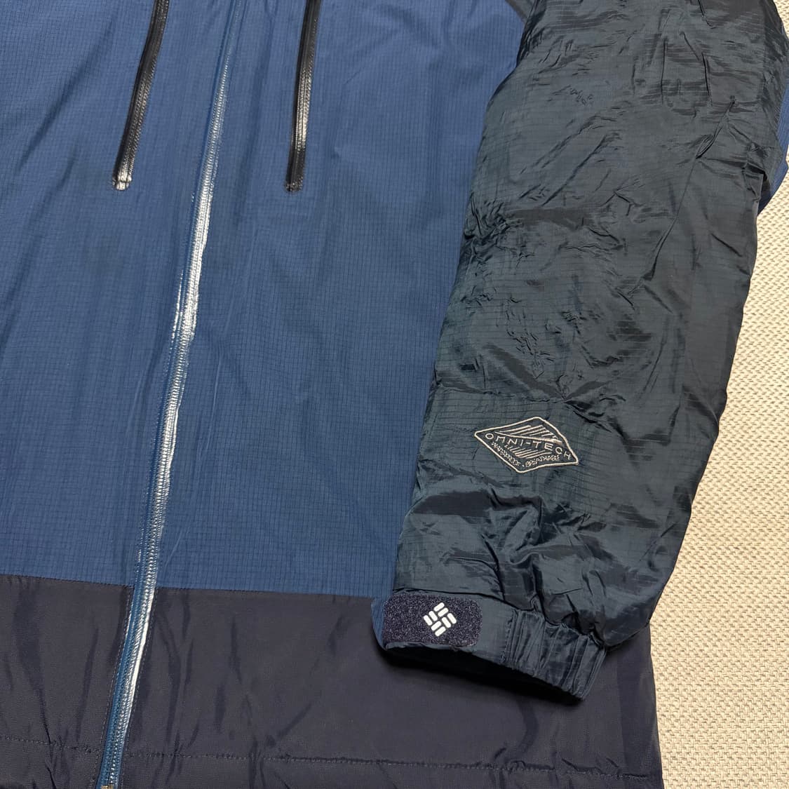 컬럼비아 옴니테크 경량 패딩 자켓 상품이미지2