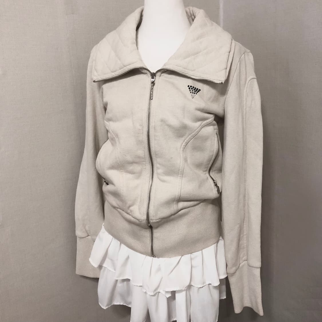 게스 2010년도 아이보리 집업 M 상품이미지1