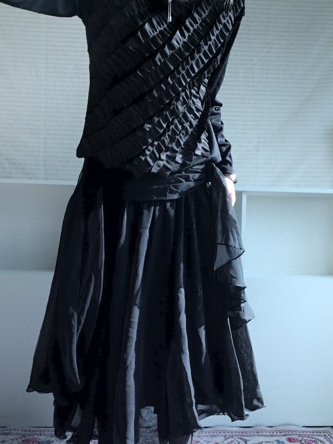 jpn vintage black ruffle long skirt 상품이미지2