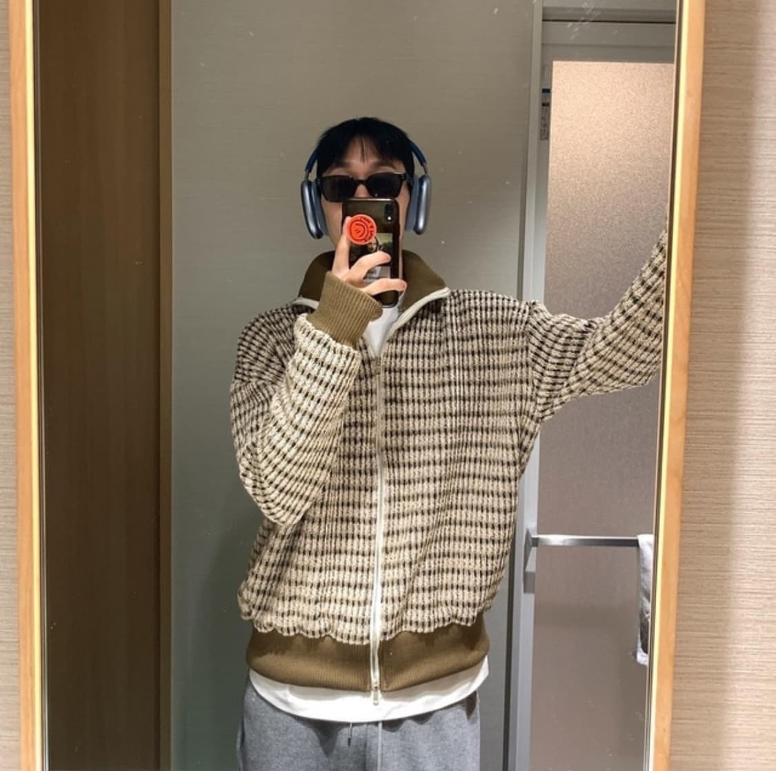 free] 휴즈네스트 니트집업 브라운 상품이미지3