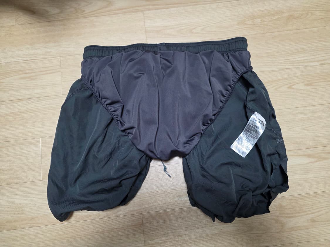 2XU 러닝 쇼츠 L 챠콜 (속바지 O, 총장 40cm) 상품이미지3