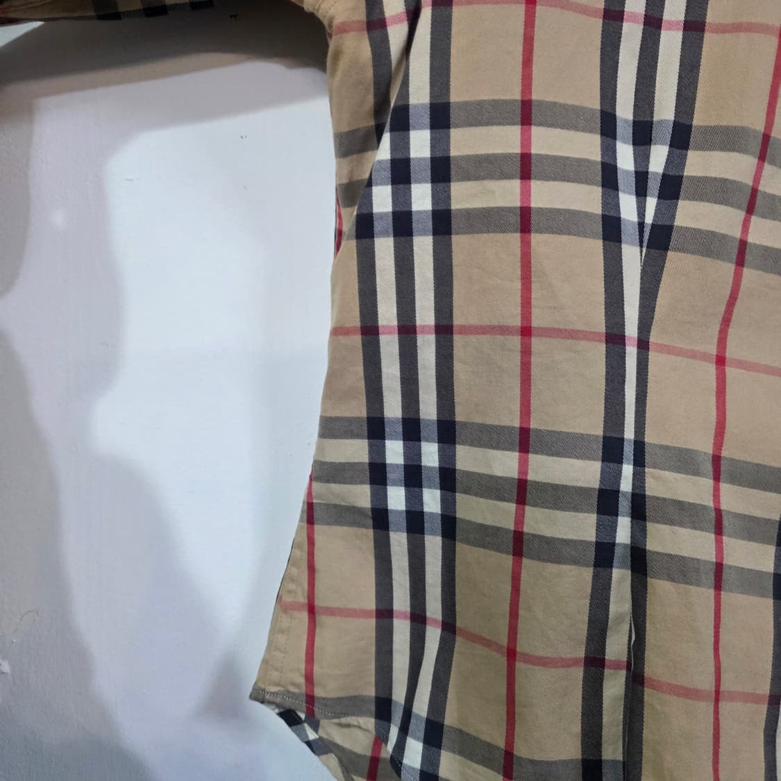 정품) 버버리 여성 클래식 체크 긴팔 숏 셔츠 세미 크롭 XL 상품이미지6