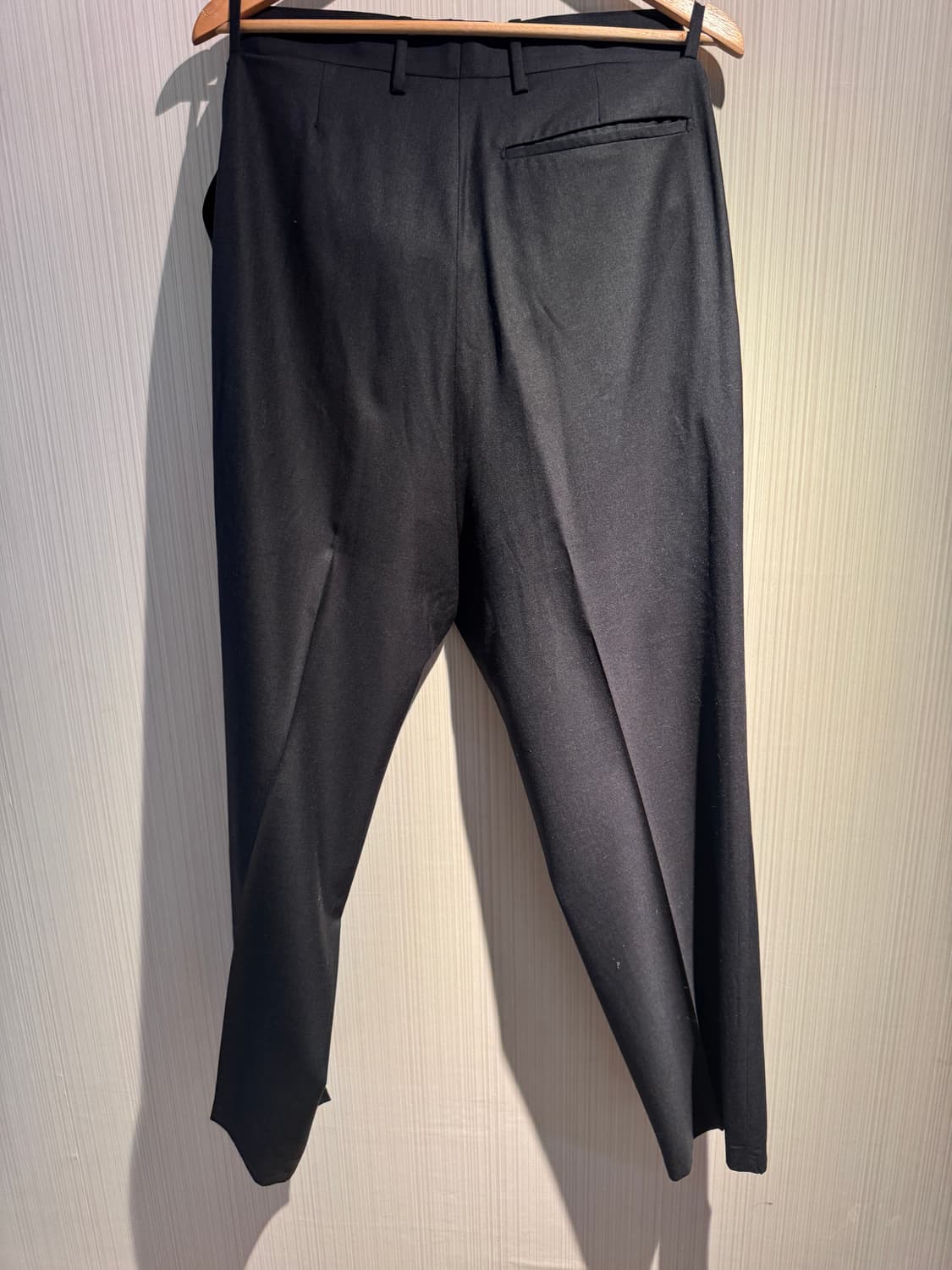 더 로우 투 플리츠 울 팬츠 블랙 us34 상품이미지2