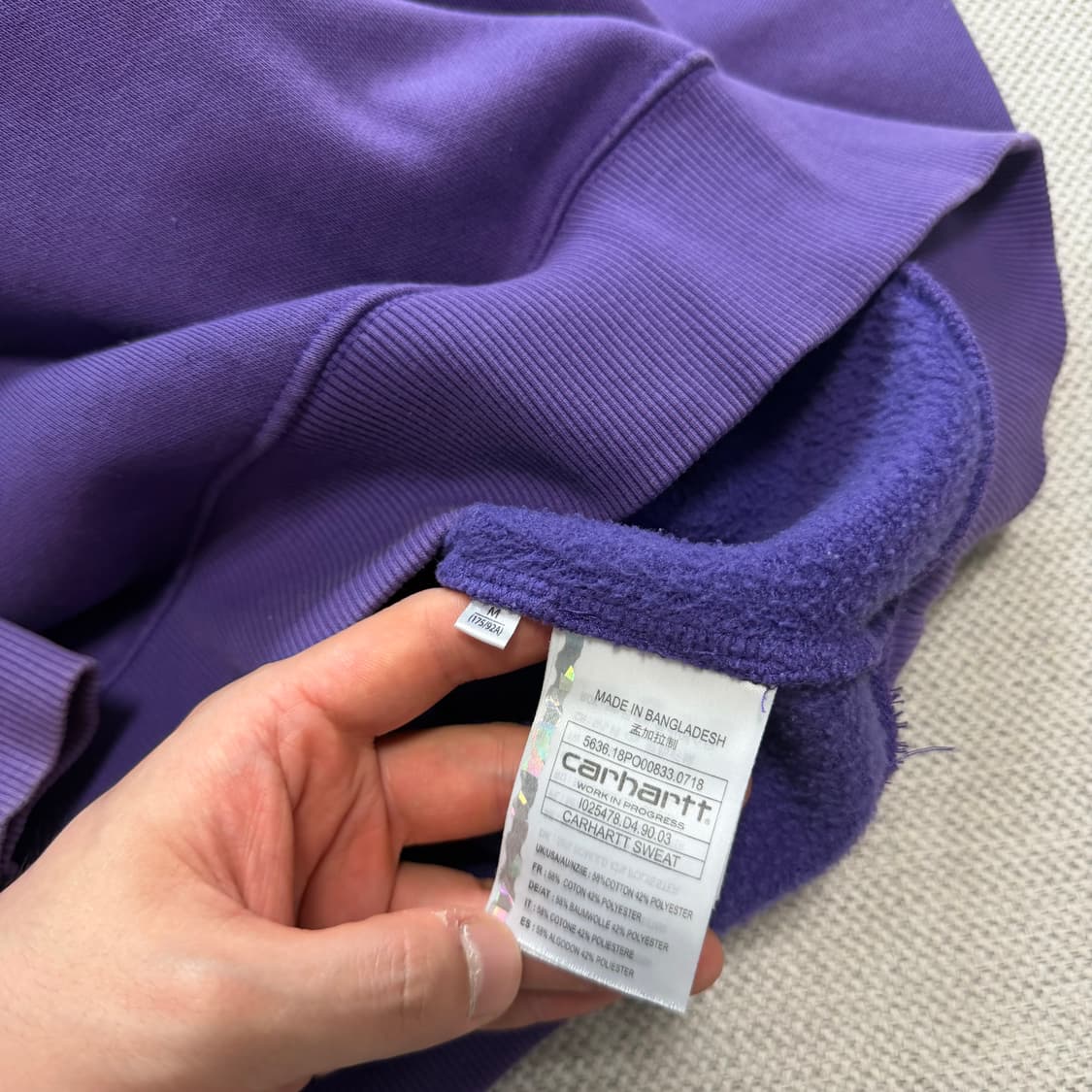 칼하트 스펠아웃 기모 맨투맨 상품이미지3