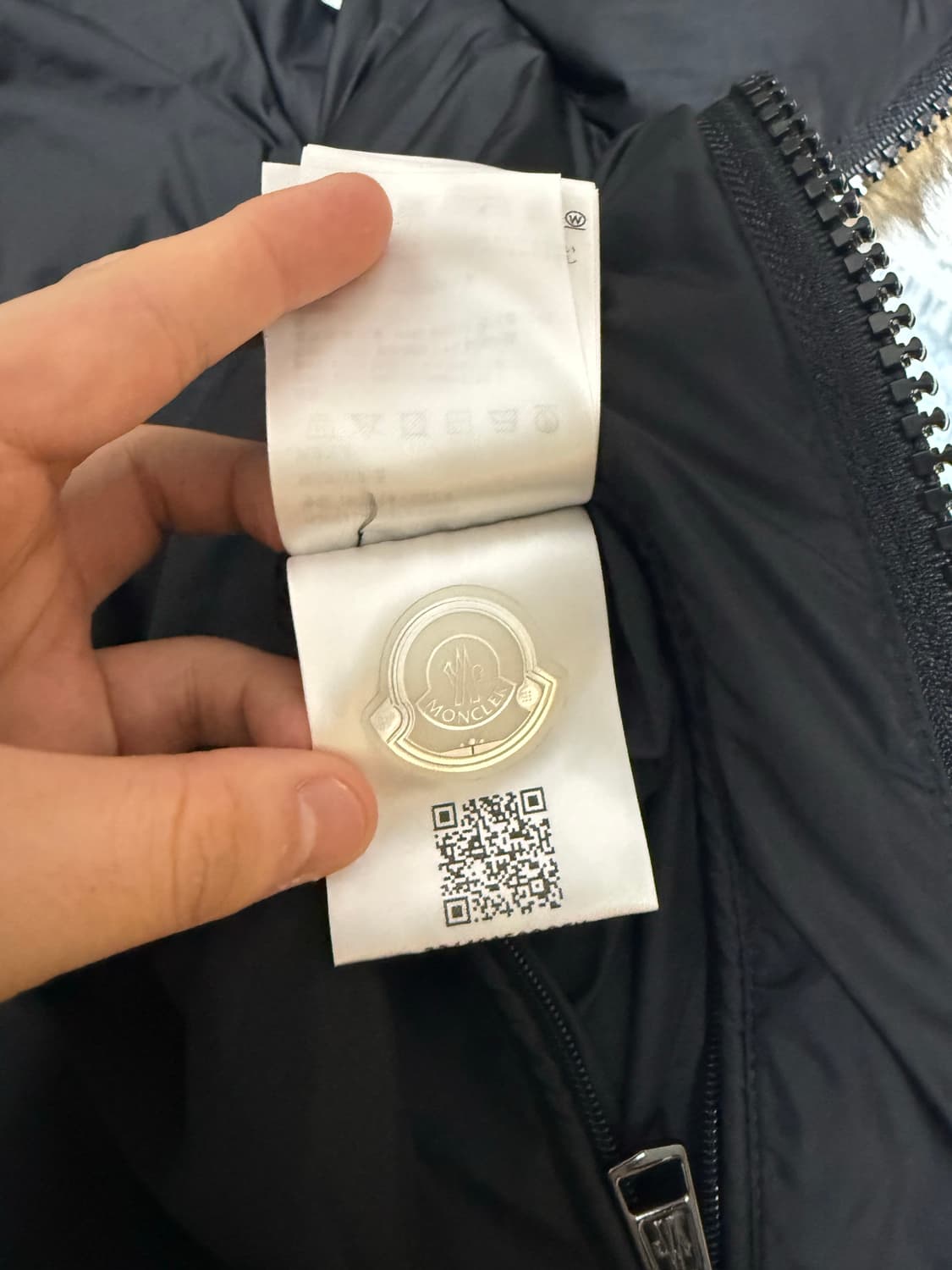 [크림판 구매내역보유,4사이즈] 22FW 몽클레어 마야프 패딩 상품이미지7