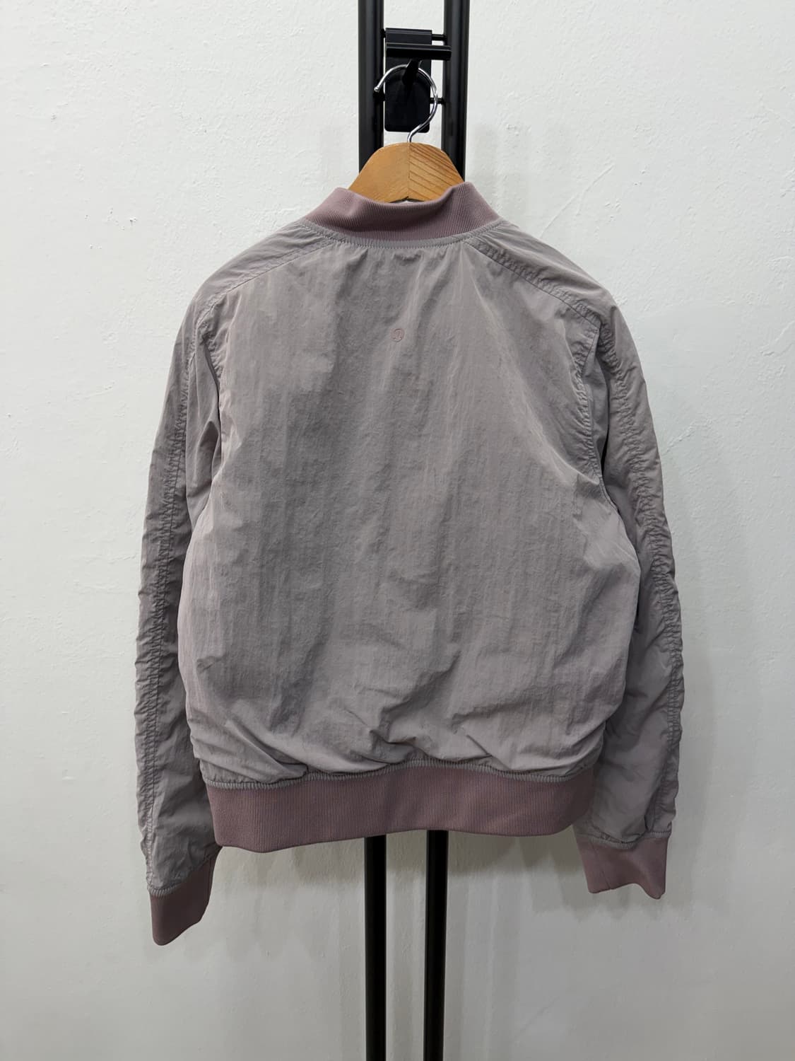 정품) 룰루레몬 여성 리버시블 양면 경량패딩 8(66) 상품이미지4