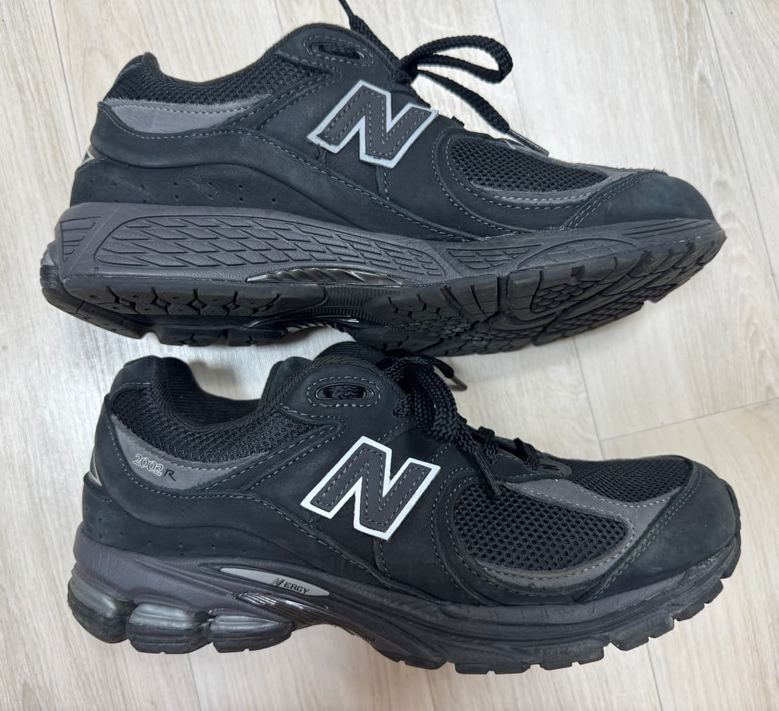 [뉴발란스] M2002RCK 260cm 블랙 상품이미지1
