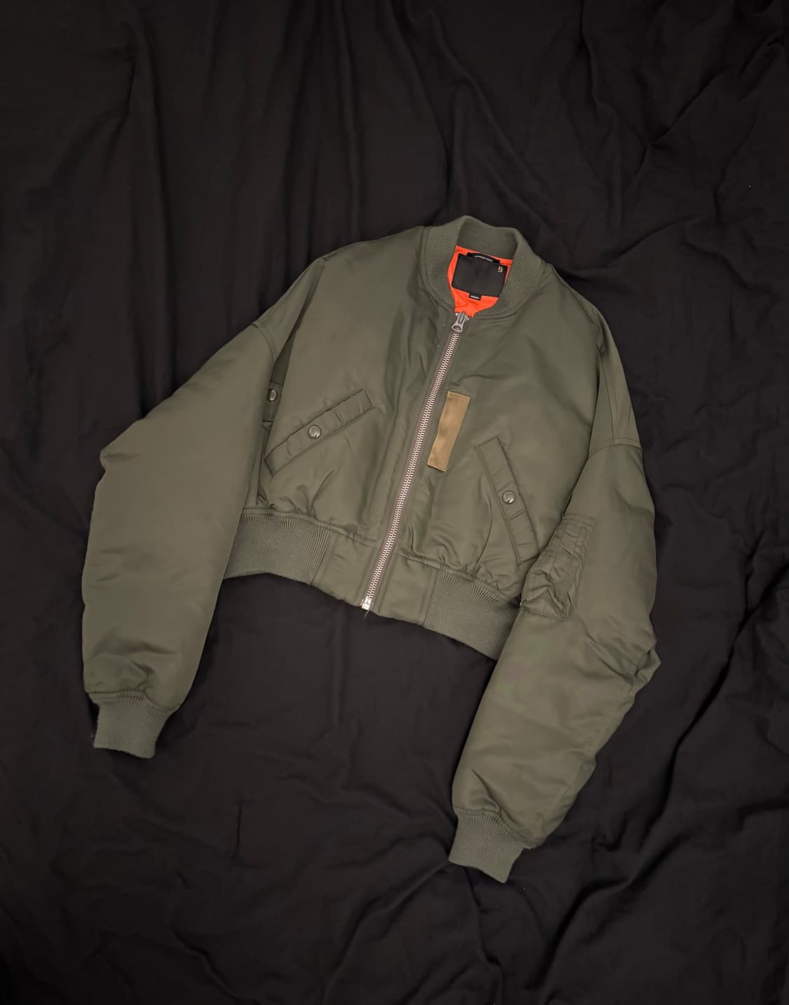 알써틴 16fw 리버서블 크롭 구스다운 봄버 상품이미지2